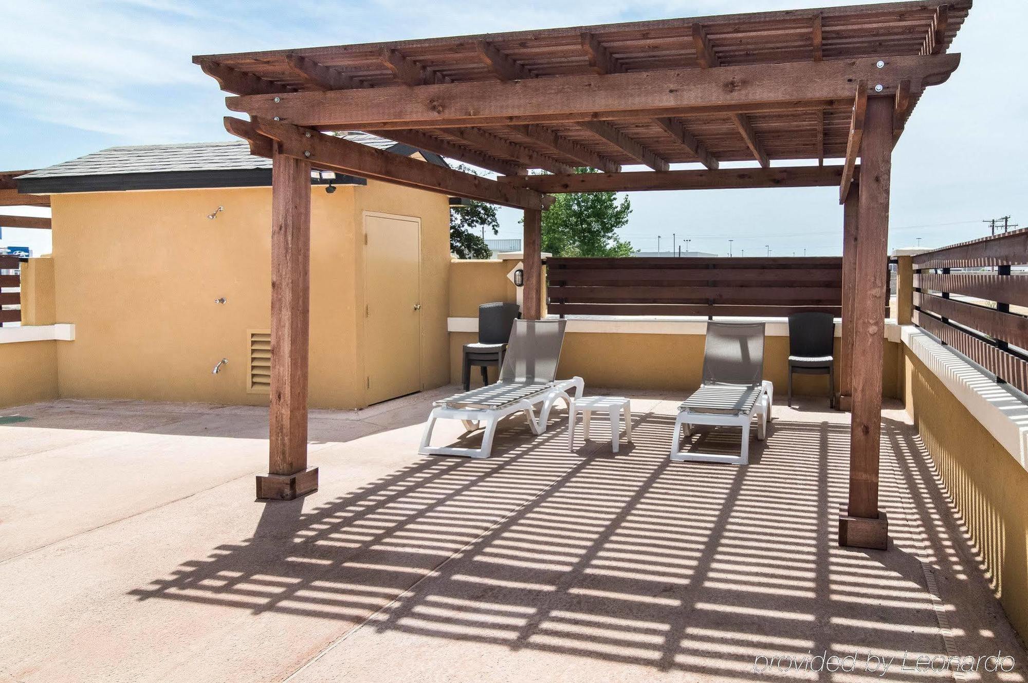 Comfort Suites Odessa Exterior foto