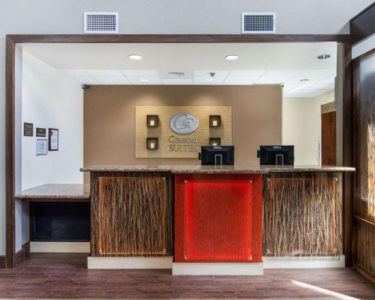 Comfort Suites Odessa Exterior foto