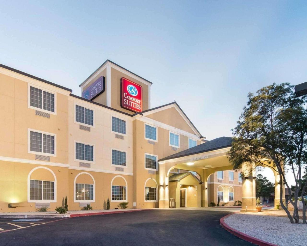 Comfort Suites Odessa Exterior foto